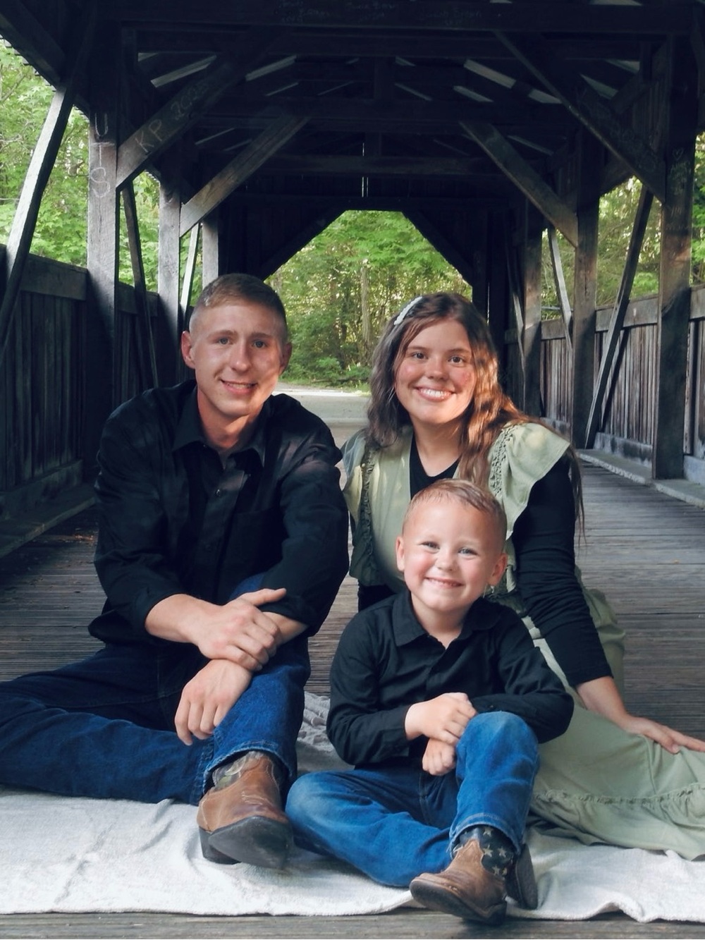 Meet your Posher, Mckenzie - Picture 2 of 8
